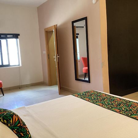 איבאדן Adis Hotels Prime מראה חיצוני תמונה
