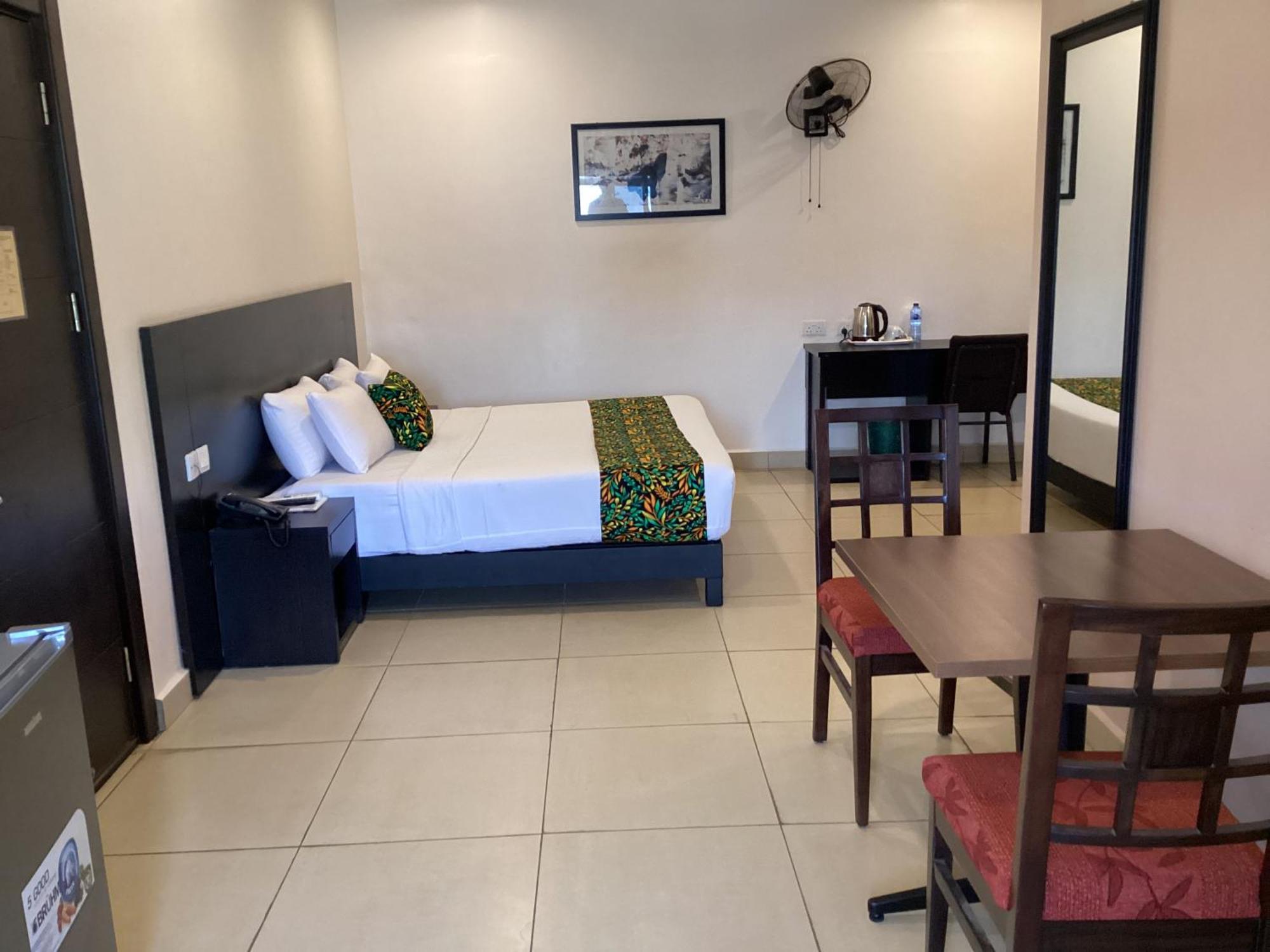 איבאדן Adis Hotels Prime מראה חיצוני תמונה